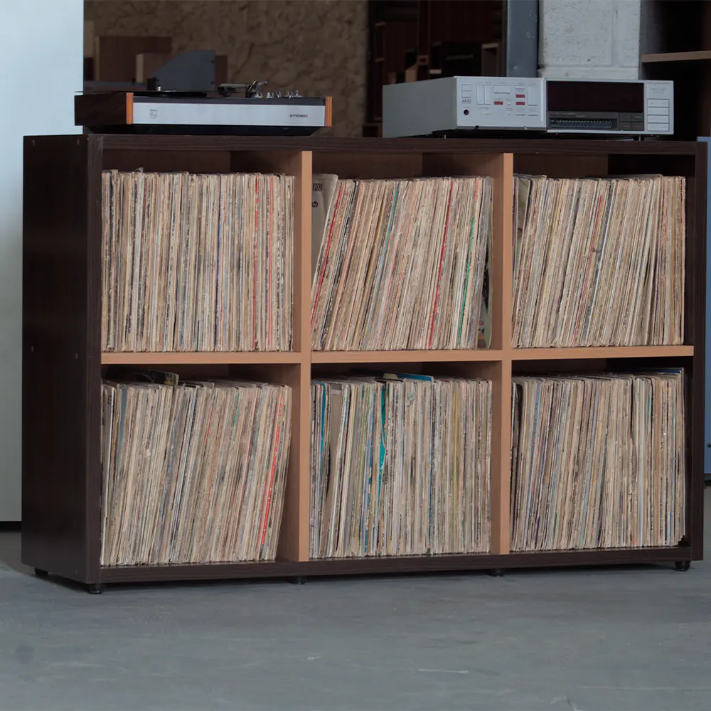 estante para discos de vinil e aparelhos lebron